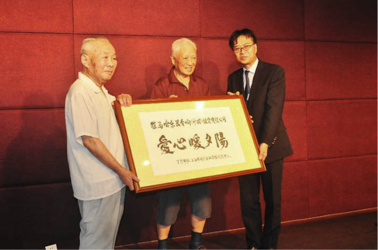 AG尊龙乐器爱心捐赠行动——将琴声带进闵行社会福利院